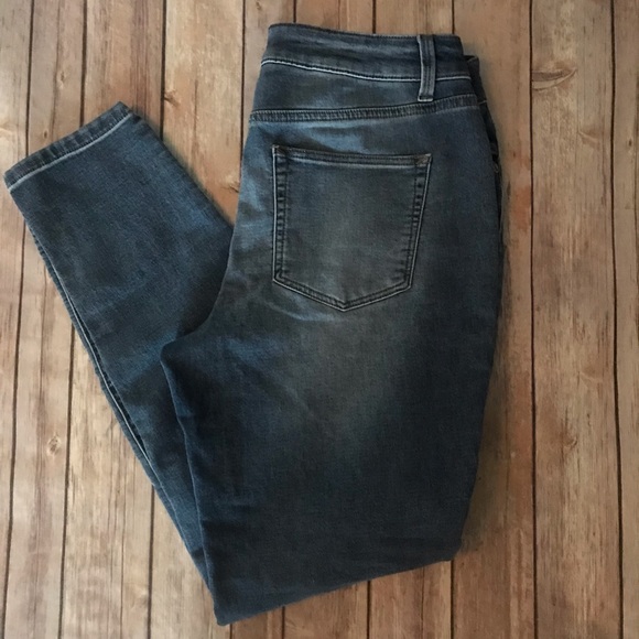 ❤️Maurices Jeans❤️ - Picture 2 of 6